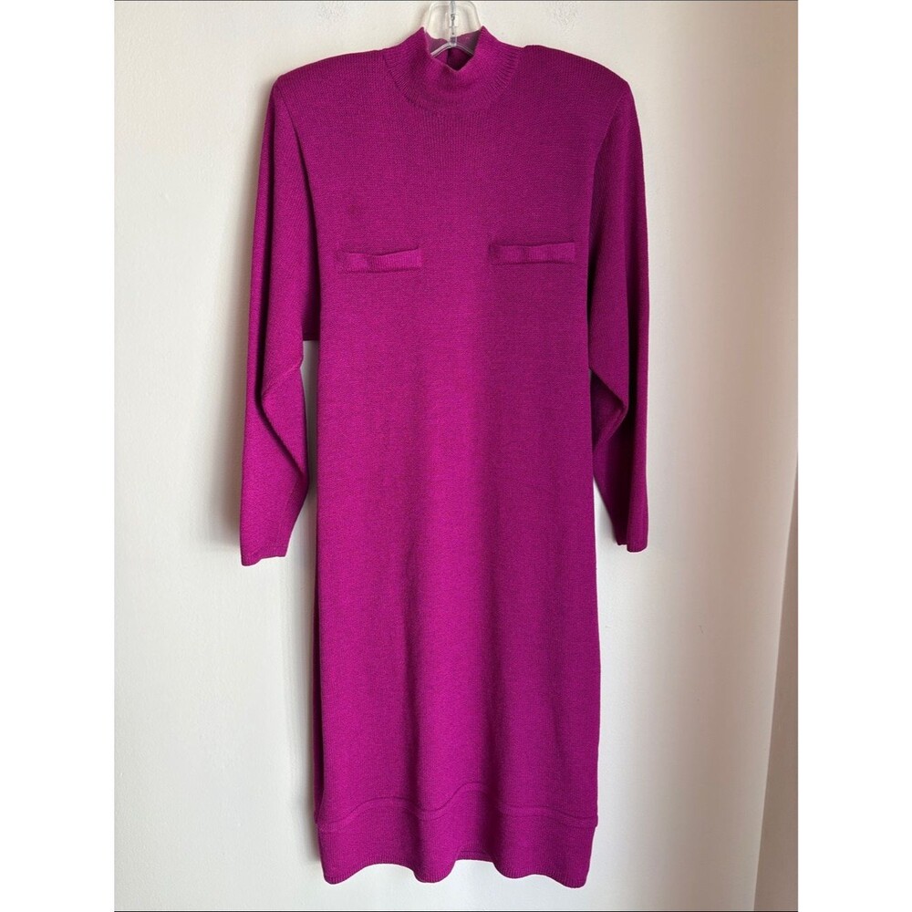 St. John Vintage Fuchsia Mock-Neck Knit long sleeve Dress made in U.S.A women 10
